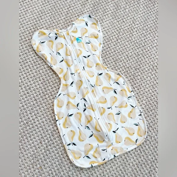 Love to Dream Swaddle Up Sleep Sack 1.0 TOG Pears Sm Sleeveless Two-Way Zip nwot - Picture 2 of 5